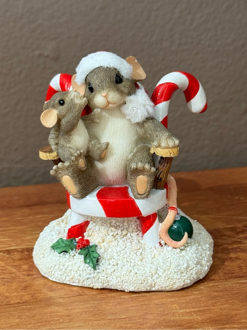 🎅🏼 Charming Tails “Secrets For Santa” Christmas Candycane Holiday Figurine